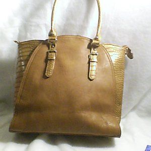 BEAUTIFUL SMOOTH AND CROC PURSE